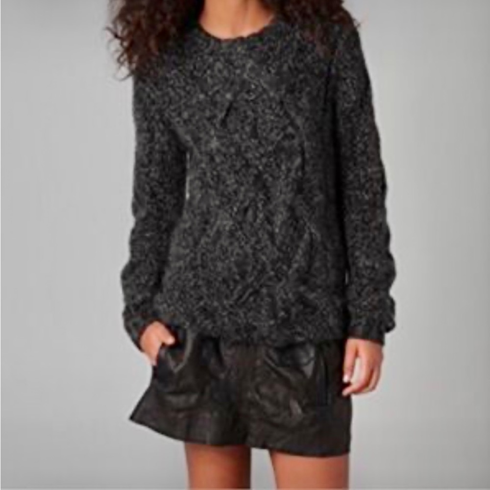 Theory Womens Wool and Mohair Sweater size Small- Bramsy Airmix style